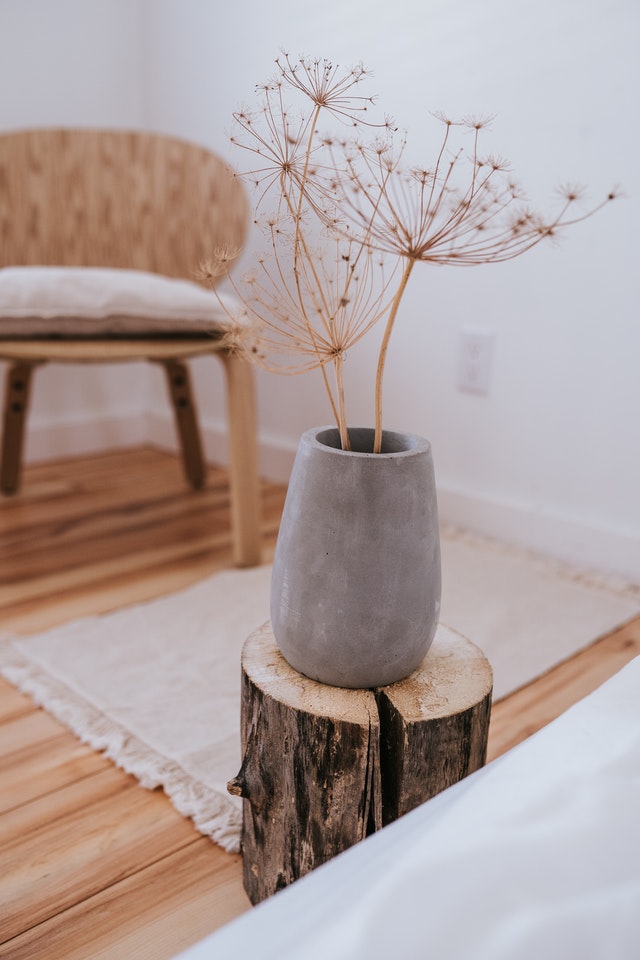 7 façons créatives d’utiliser des troncs d’arbre pour votre décoration d’intérieur
